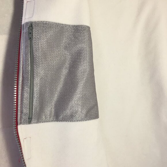 Roots Winter Olympic Athlete Vest Sydney 2000 L Red White 00190 Leaf Sleeveless - Picture 11 of 12